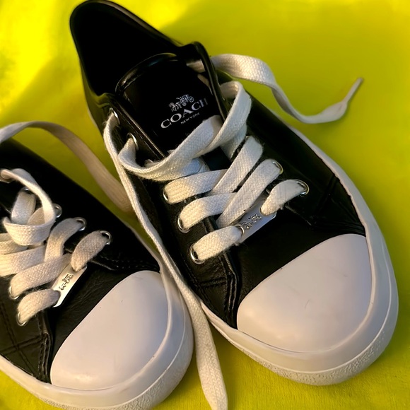 Coach Leather Sneakers size 6.5 - Picture 2 of 11